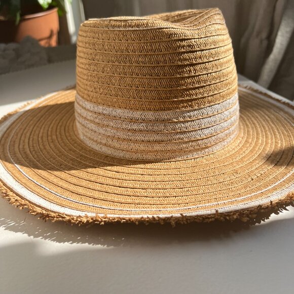 Kensie Straw Beach Hat with Hand painted White Stripes - So Chic! - Picture 1 of 14